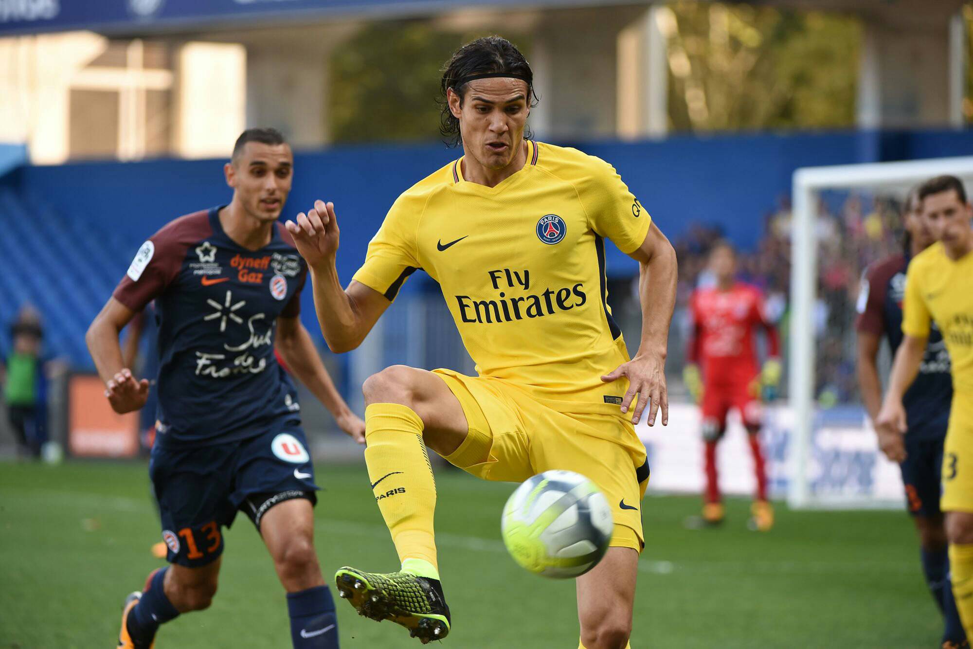 卡瓦尼冲赛场分钟就破门，巴黎-击败甘冈的简单介绍